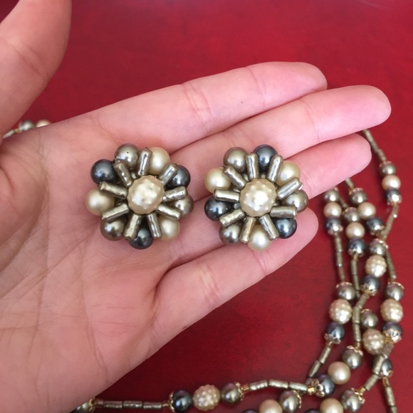 Vintage Jewelry Set Necklace & Earrings Faux Pearl - Multi-Strand Beads - Picture 5 of 7